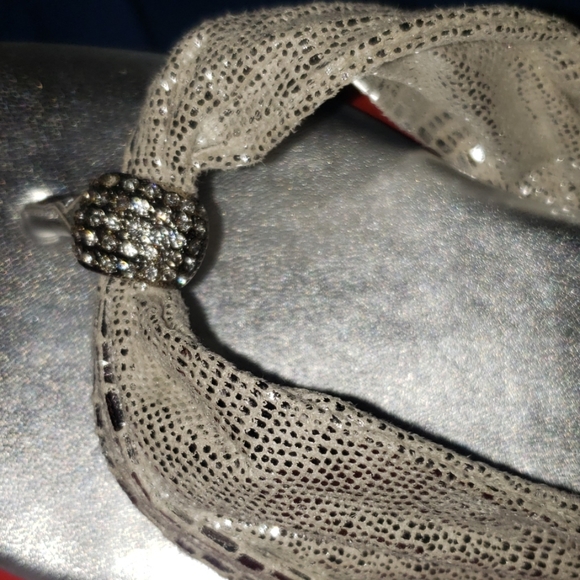 Guess Gwjahani Slip on Sandals - Picture 2 of 5